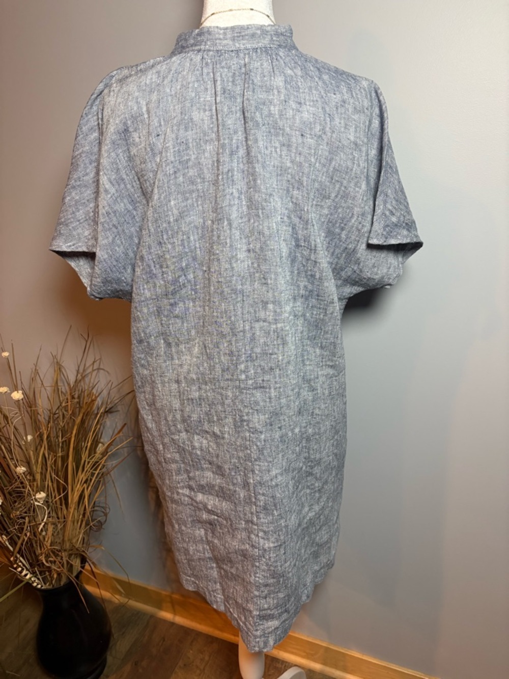 Lands’ End Linen Dress NWT Blue Chambray Petite M | Pockets! - Picture 3 of 10